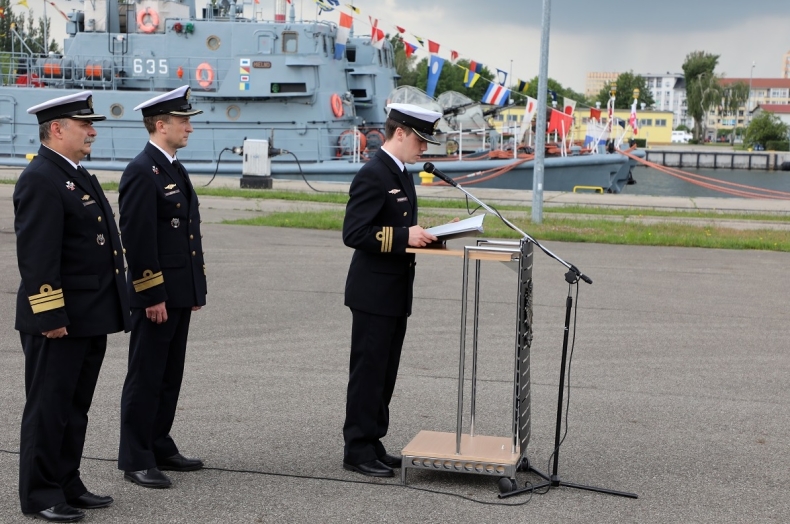 54 lata 12. Wolińskiego Dywizjonu Trałowców - GospodarkaMorska.pl