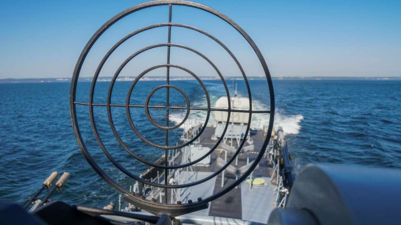 ORP Kaszub na polowaniu - GospodarkaMorska.pl