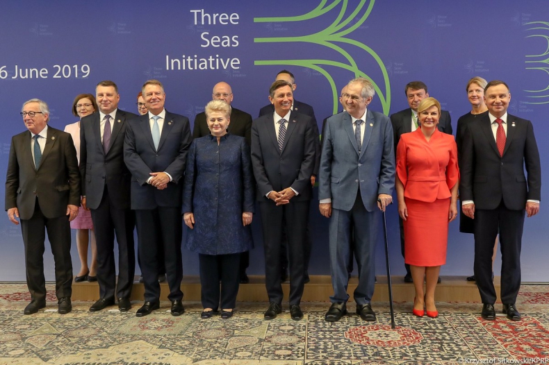Juncker: Celem Inicjatywy Trójmorza jest poprawa jakości życia w regionie - GospodarkaMorska.pl