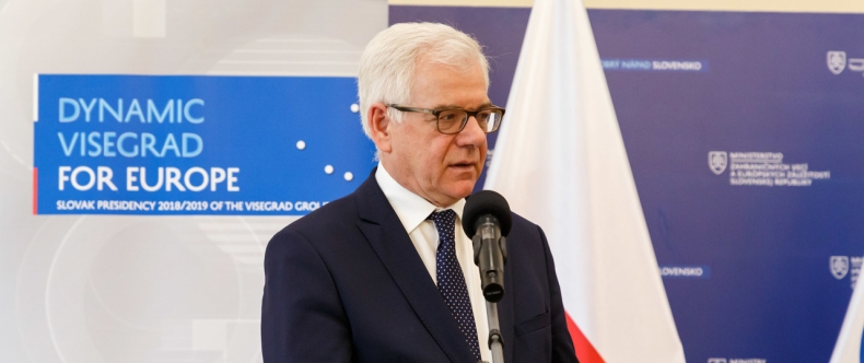 Minister Jacek Czaputowicz na spotkaniu grupy V4 z Republiką Korei i forum GLOBSEC - GospodarkaMorska.pl