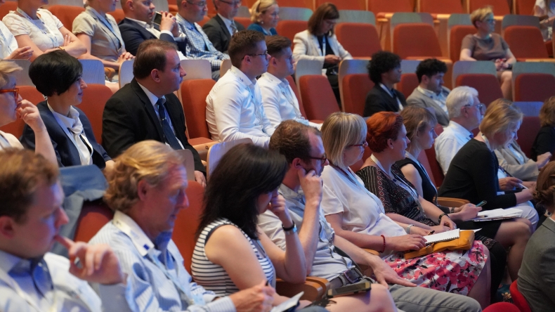 „Bałtyk to nasza wspólna sprawa”. W Gdańsku rozpoczęło się 10. Forum Strategii Unii Europejskiej dla regionu Morza Bałtyckiego (foto, wideo) - GospodarkaMorska.pl