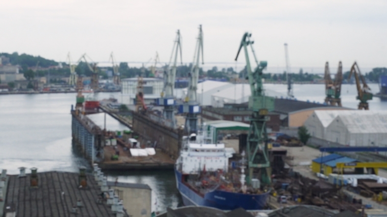 Vistal Gdynia w restrukturyzacji remontuje pływający dok dla Norwegów - GospodarkaMorska.pl