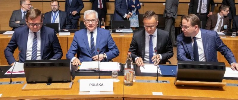 UE: Czaputowicz proponuje, by sankcje wobec Rosji przedłużano o rok - GospodarkaMorska.pl