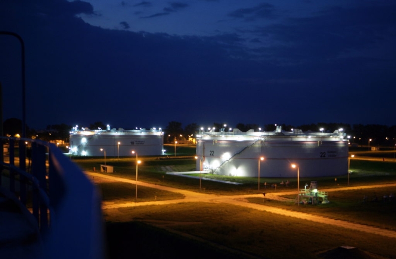 Minister Energii zezwolił na uwolnienie 1,1 mln ton ropy z zapasów obowiązkowych - GospodarkaMorska.pl