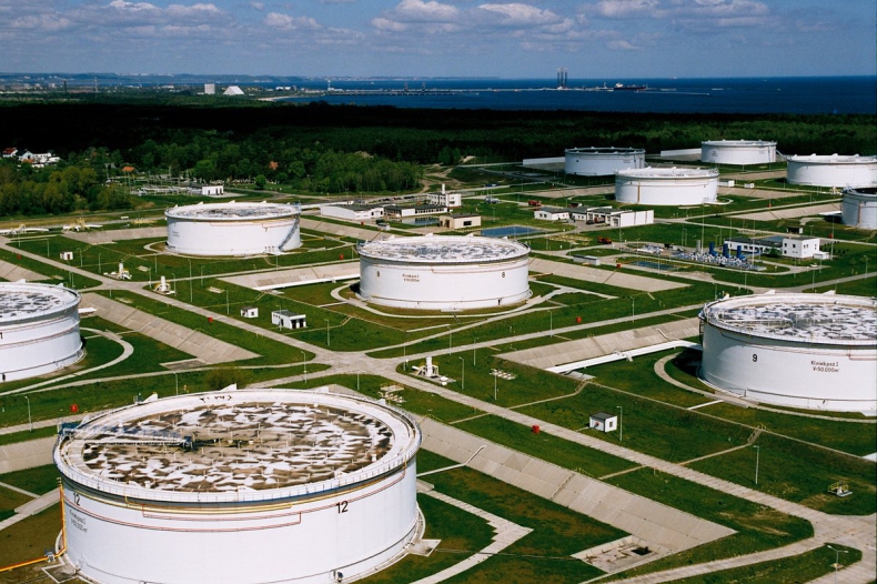 Rosja: Transnieft powiadomił o zanieczyszczonej ropie w rurociągu Przyjaźń - GospodarkaMorska.pl