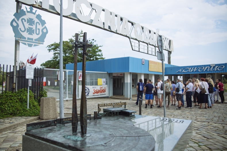 Stocznia Gdańska oczami kobiet. Rusza kolejna edycja spacerów stoczniowych - GospodarkaMorska.pl