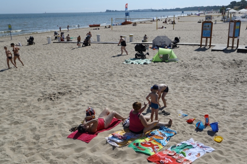 Ruszają trójmiejskie kąpieliska - GospodarkaMorska.pl