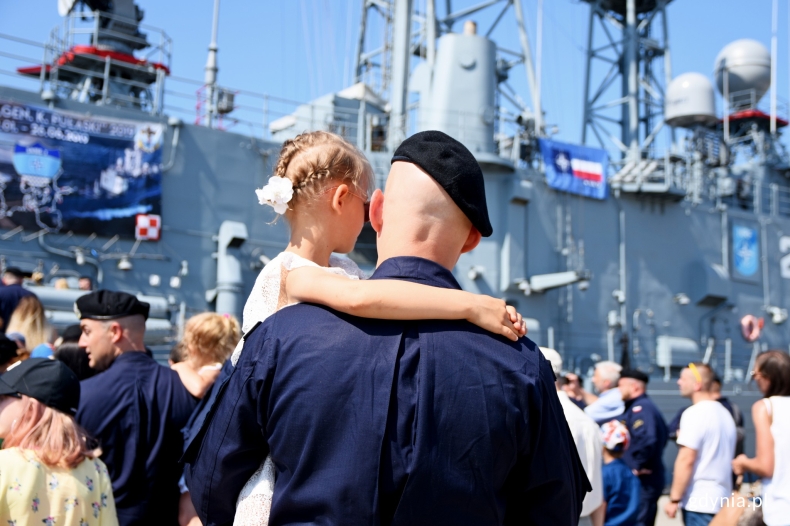 Pułaski wrócił do domu - GospodarkaMorska.pl