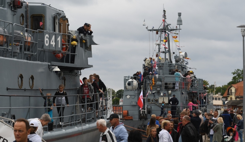 Dni Morza i Święto Marynarki Wojennej w Dziwnowie - GospodarkaMorska.pl