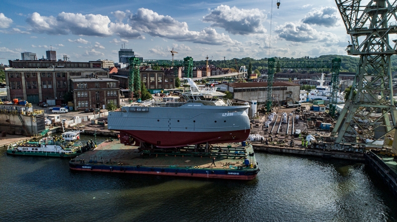 Stocznia Safe zwodowała kolejny trawler rybacki dla Ekofish Group (foto, wideo) - GospodarkaMorska.pl