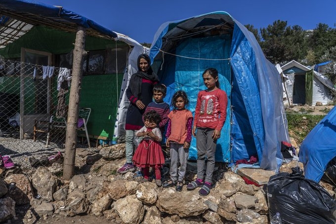 Hiszpania: 7-krotny wzrost liczby nielegalnych migrantek z niemowlętami - GospodarkaMorska.pl