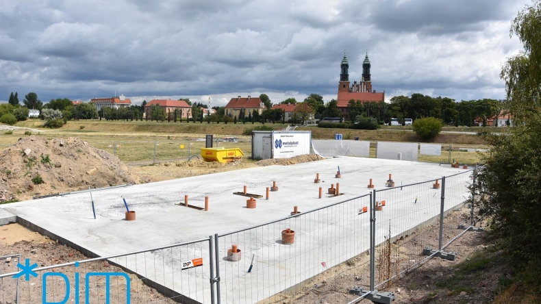 Nad Wartą powstaje zaplecze przystani jachtowej (foto) - GospodarkaMorska.pl