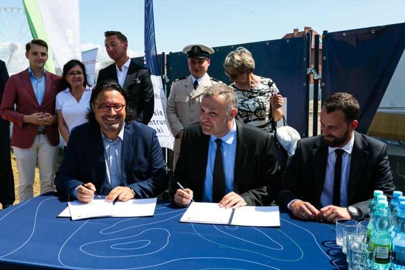 Podpisano umowę na budowę Morskiego Centrum Nauki w Szczecinie - GospodarkaMorska.pl