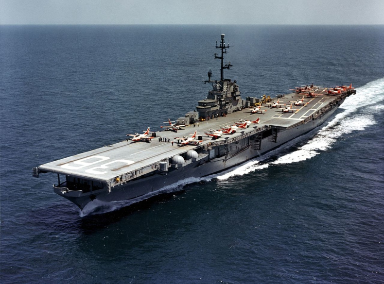 Pentagon poinformował, że Cieśninę Tajwańską przemierza okręt USA - GospodarkaMorska.pl
