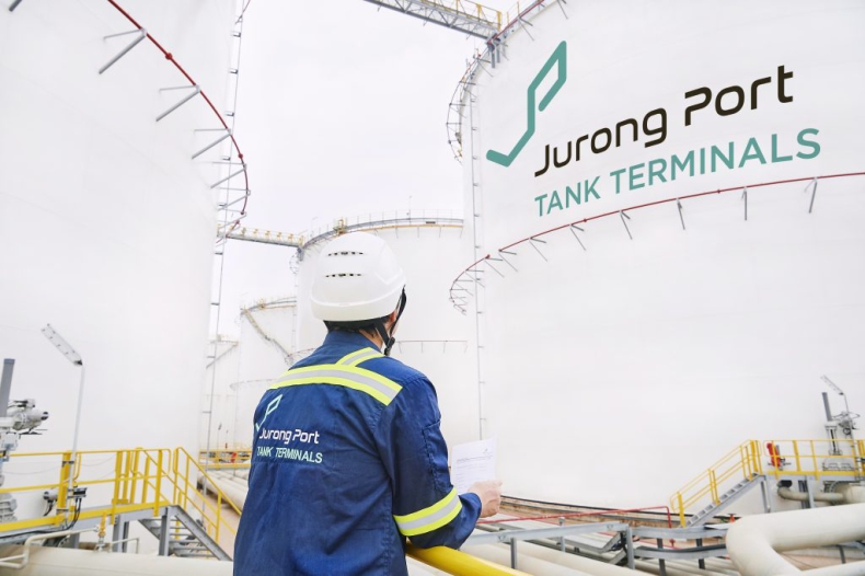 Terminal naftowy Jurong Port Tank Terminals już gotowy - GospodarkaMorska.pl