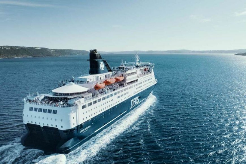 Prom Crown Seaways ma już 25 lat - GospodarkaMorska.pl