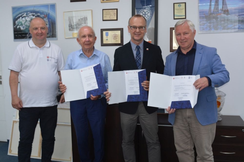 Porozumienie na rzecz żeglarstwa polonijnego - GospodarkaMorska.pl