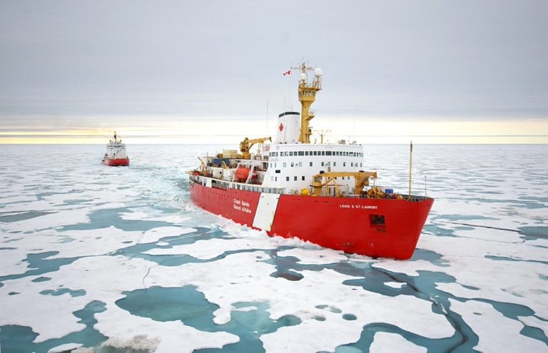 Kanada planuje zabudować sześć nowych lodołamaczy - GospodarkaMorska.pl