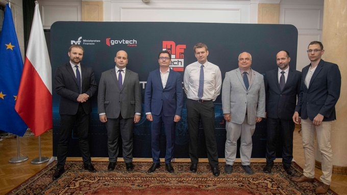 KAS wdroży innowacyjny system informatyczny do ochrony granic RP - GospodarkaMorska.pl