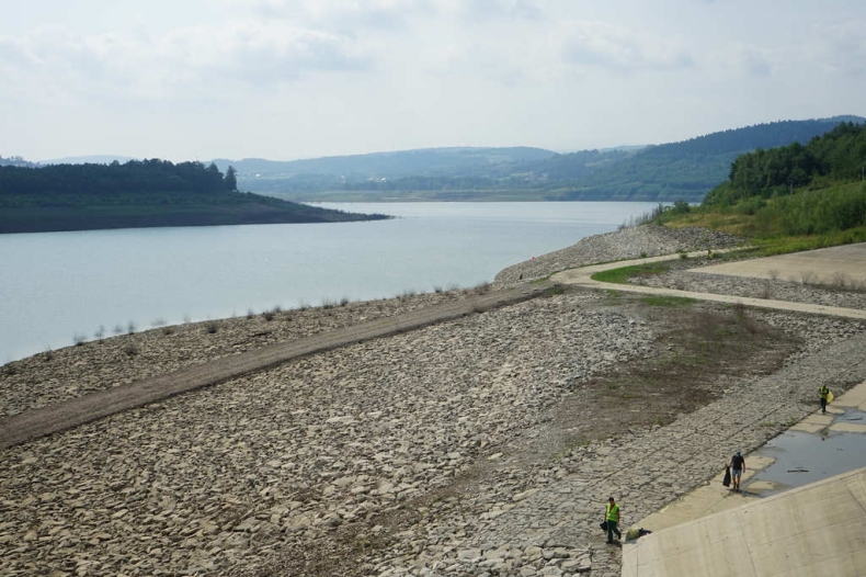 Wody Polskie bardziej optymalnie niż samorządy patrzą na taryfikację cen wody - GospodarkaMorska.pl