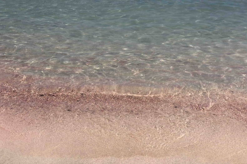 Ewakuowano plażę w Barcelonie po znalezieniu ładunku wybuchowego - GospodarkaMorska.pl