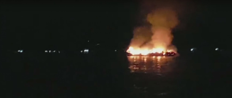 Ludzie uciekali z płonącego promu. Kolejna tragedia w Indonezji - GospodarkaMorska.pl