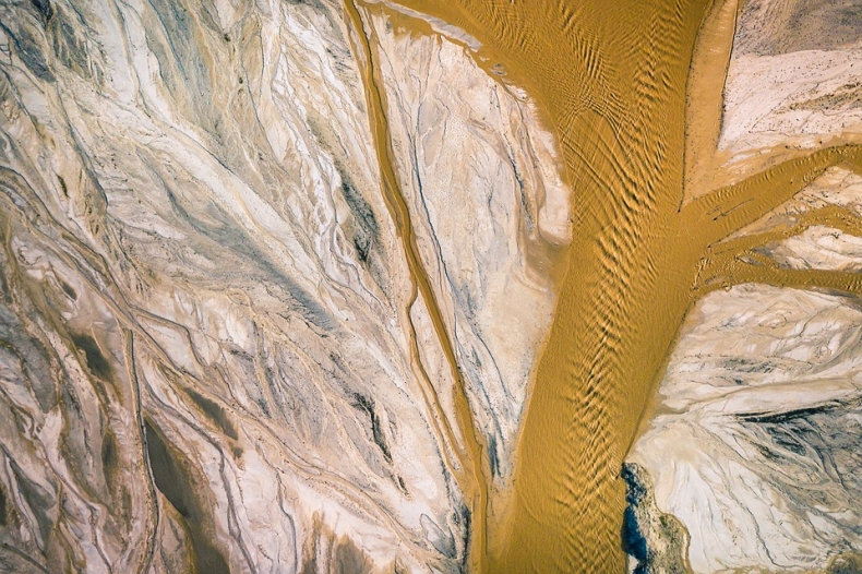 GIOŚ: Blisko 160 tys. metrów sześciennych ścieków trafiło w środę do Wisły - GospodarkaMorska.pl