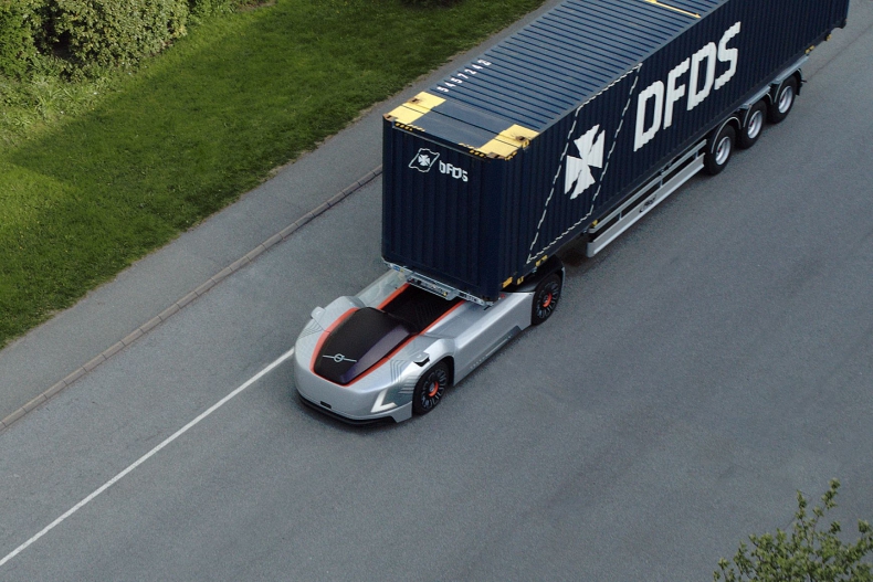 DFDS sięga po bezzałogowe pojazdy Volvo. Pomogą armatorowi w Göteborgu - GospodarkaMorska.pl