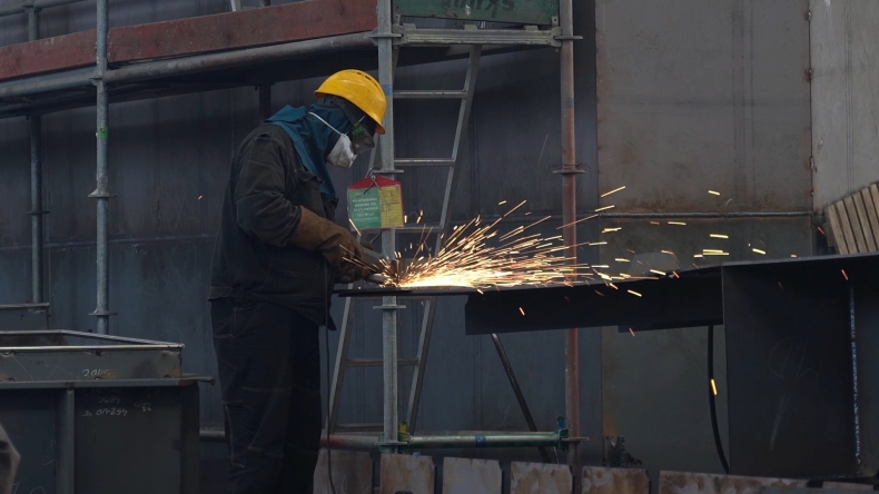 PIP: Pracodawcy nadal naruszają przepisy dotyczące czasu pracy - GospodarkaMorska.pl