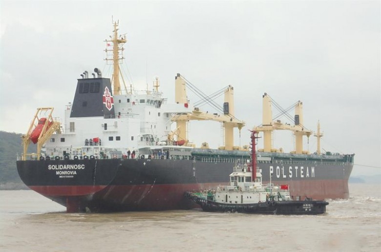 Masowiec PŻM „Solidarność” ochrzczony (foto) - GospodarkaMorska.pl