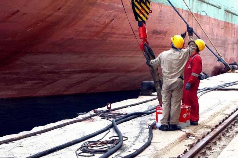 Senat: Bez poprawek do ustawy dot. podatku dochodowego dla marynarzy - GospodarkaMorska.pl