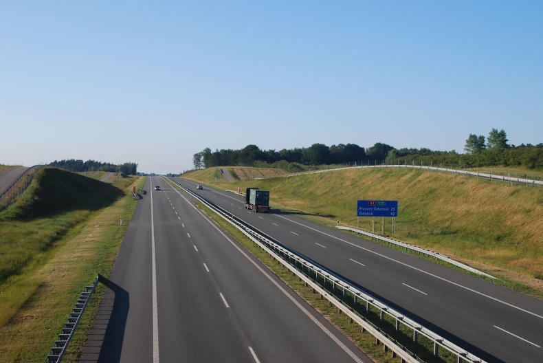 Minister infrastruktury zatwierdził inwestycje na drogi - ponad 150 mln zł - GospodarkaMorska.pl