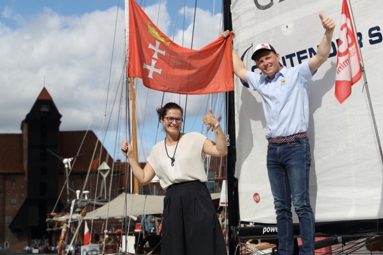 Gdańszczanin w sprincie przez Atlantyk. Z flagą Gdańska na jachcie - GospodarkaMorska.pl