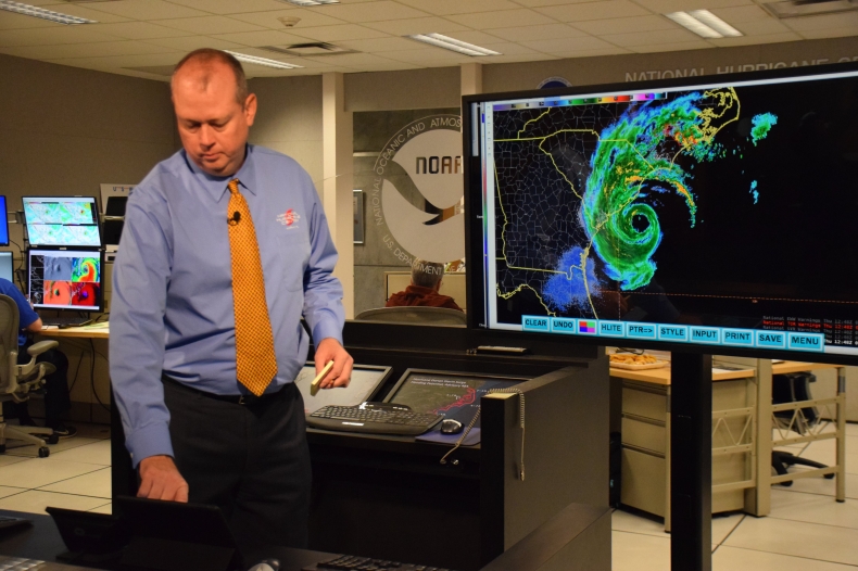 USA: Huragan Dorian ponownie osłabł do kategorii 2 - GospodarkaMorska.pl