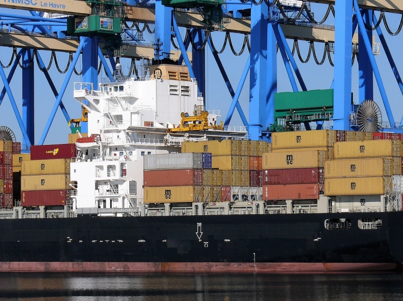 Merkel liczy na rozwiązanie sporu handlowego ChRL-USA - GospodarkaMorska.pl