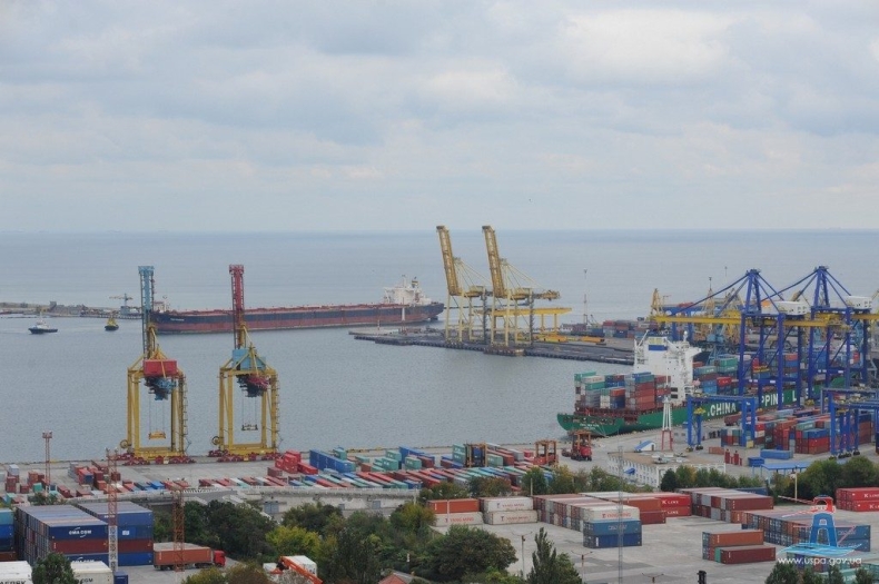 Ukraiński Port w Czarnomorsku z nowym terminalem zbożowym i dodatkowymi nabrzeżami - GospodarkaMorska.pl