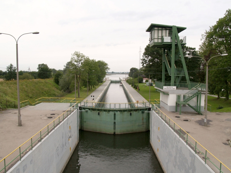 Podpisanie umowy na Przebudowę Stopnia Wodnego Przegalina - GospodarkaMorska.pl