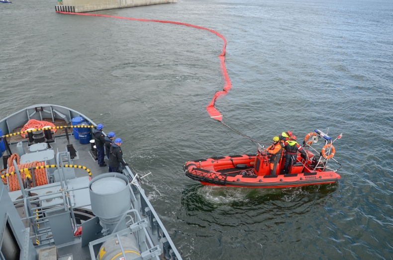 Katastrofa ekologiczna - ćwiczenie Port 2019 - GospodarkaMorska.pl