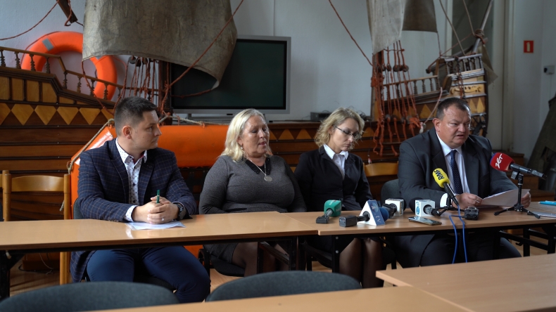 „Jeżeli jest piekło na ziemi, to mój mąż tam jest”. Dramat rodziny aresztowanego polskiego kapitana (foto, wideo) - GospodarkaMorska.pl