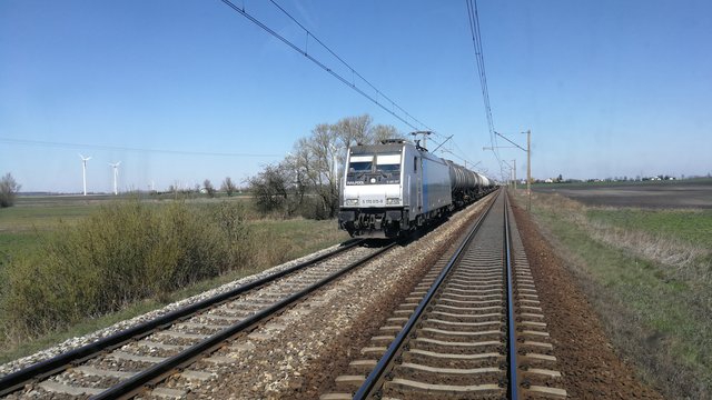 PKP PLK podpisały umowę  na projekt modernizacji trasy Tczew-Twarda Góra. To ważny odcinek magistrali węglowej - GospodarkaMorska.pl