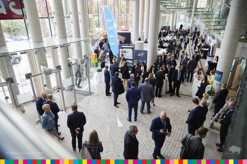 Inwestycje głównym wątkiem VI Wschodniego Kongresu Gospodarczego w Białymstoku - GospodarkaMorska.pl