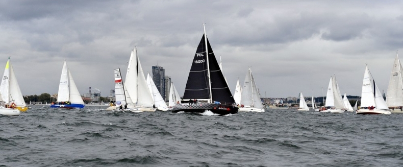 Jacek Noetzel zwycięzcą 68. Błękitnej Wstęgi Zatoki Gdańskiej - GospodarkaMorska.pl