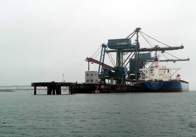 ARP: wrzesień zakończony spadkiem cen węgla w europejskich portach - GospodarkaMorska.pl