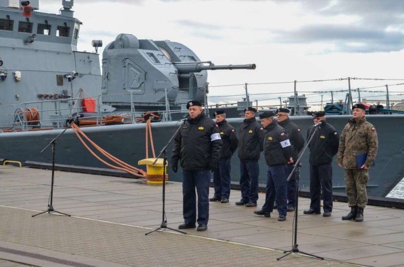 Ćwiczenie dowódczo-sztabowe pk. Okoń-19 - GospodarkaMorska.pl