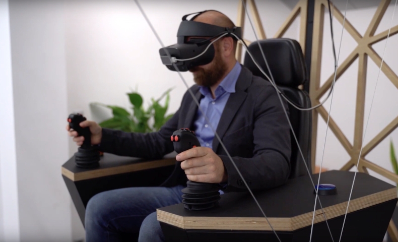 W Porcie Gdańsk zainaugurowano pierwsze w Polsce centrum szkoleniowe wykorzystujące zaawansowaną technologię VR do szkoleń operatorów suwnic portowych [wideo] - GospodarkaMorska.pl