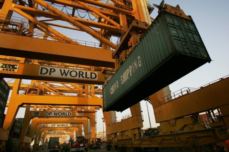 Przeładunki kontenerów w terminalach DP World ze spadkiem w trzecim kwartale - GospodarkaMorska.pl