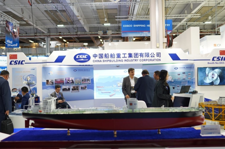 Chińskie giganty stoczniowe otrzymały zgodę na fuzję - GospodarkaMorska.pl