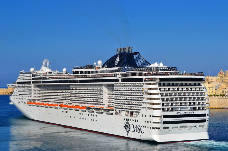 Nastolatek z Niemiec zmarł na MSC Divina - GospodarkaMorska.pl