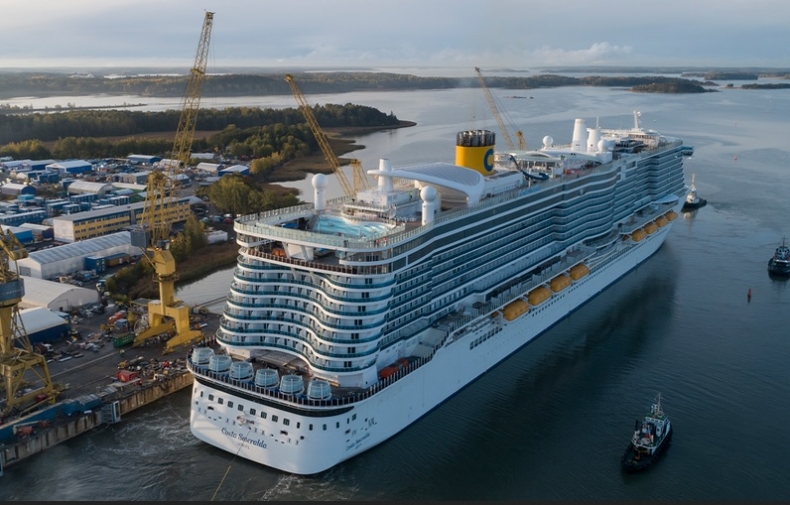 Przesunięty pierwszy rejs Costy Smeraldy - GospodarkaMorska.pl