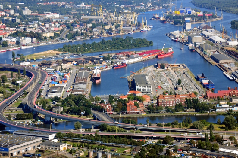 Boom inwestycyjny w zespole portów Szczecin-Świnoujście - GospodarkaMorska.pl